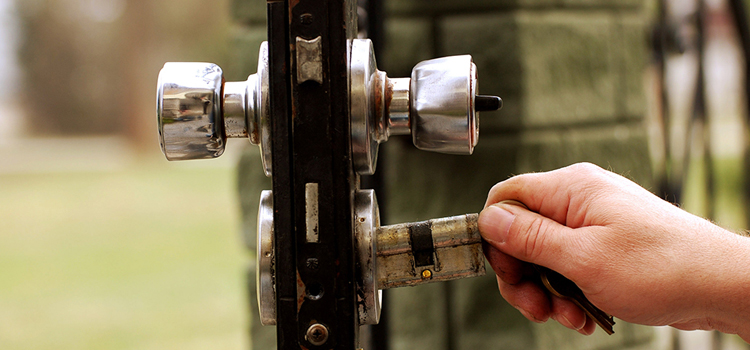 front door latch repair Lake Los Angeles